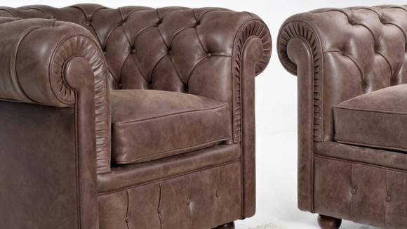 Poltrona chesterfield in pelle vintage pieno fiore